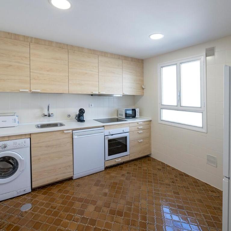 Amazing penthouse in downtown - One-Bedroom Apartment - 9