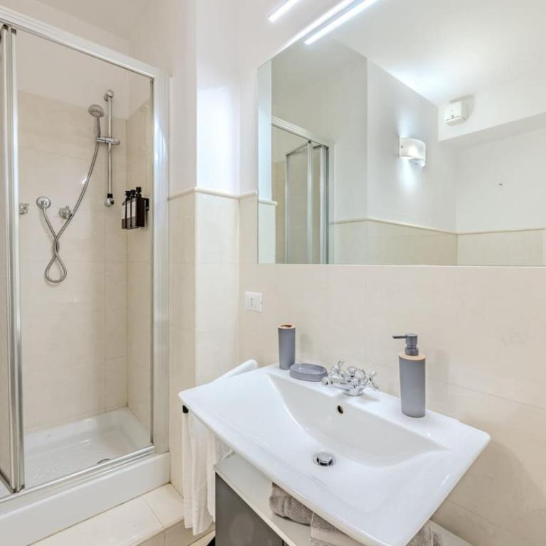 Aquarium Luxury loft 2 - 6 guest - exclusive city view - Apartment - 21