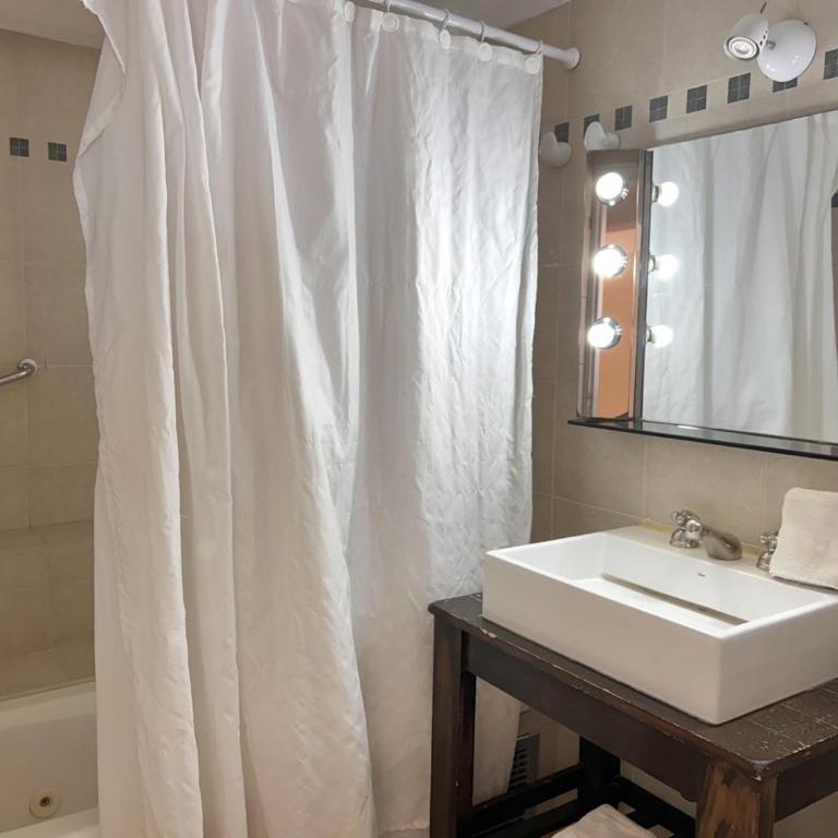 Emprendimientos del Mar SRL - Quadruple Room - 1