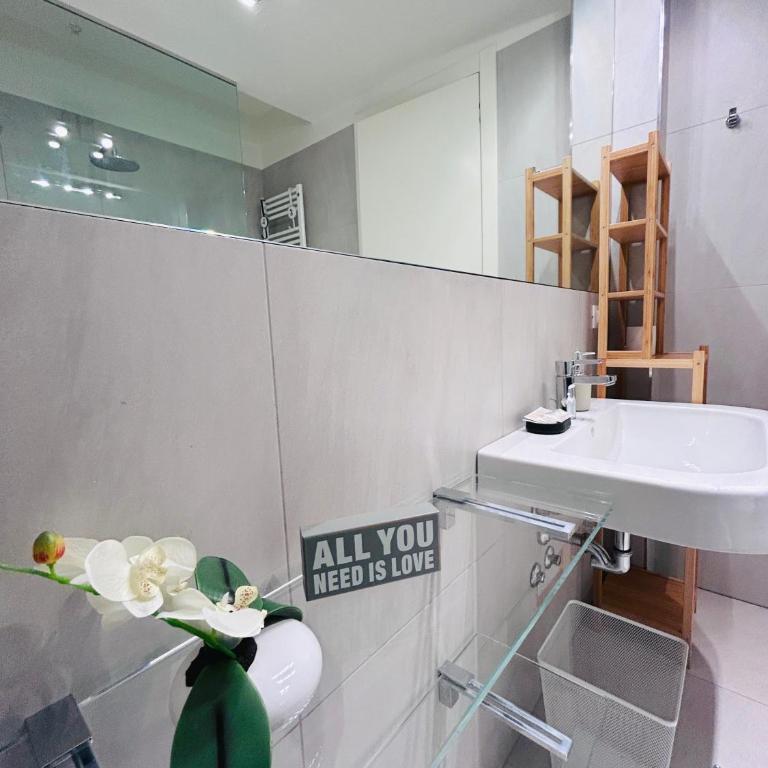 Residenza Giardini 2-3 camere Sea View Luxury - Flexrent Immobiliare Abissinia - Three-Bedroom Superior Apartment - 23