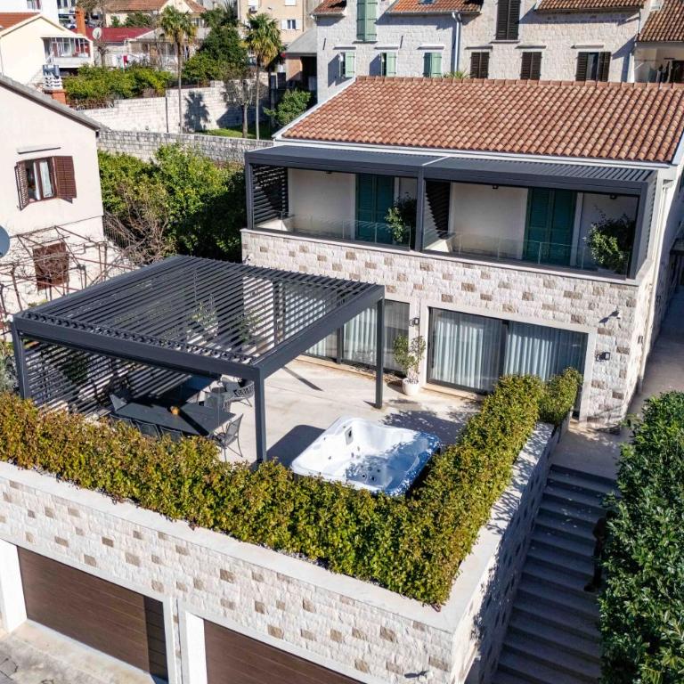 Kotor Lux apartments and rooms - Apartman sa 2 Spavaće Sobe, Terasom i Pogledom na More - 41
