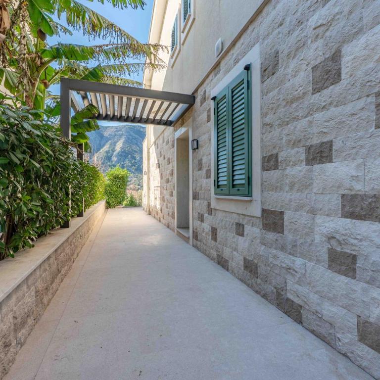 Kotor Lux apartments and rooms - Apartman sa 2 Spavaće Sobe, Terasom i Pogledom na More - 36