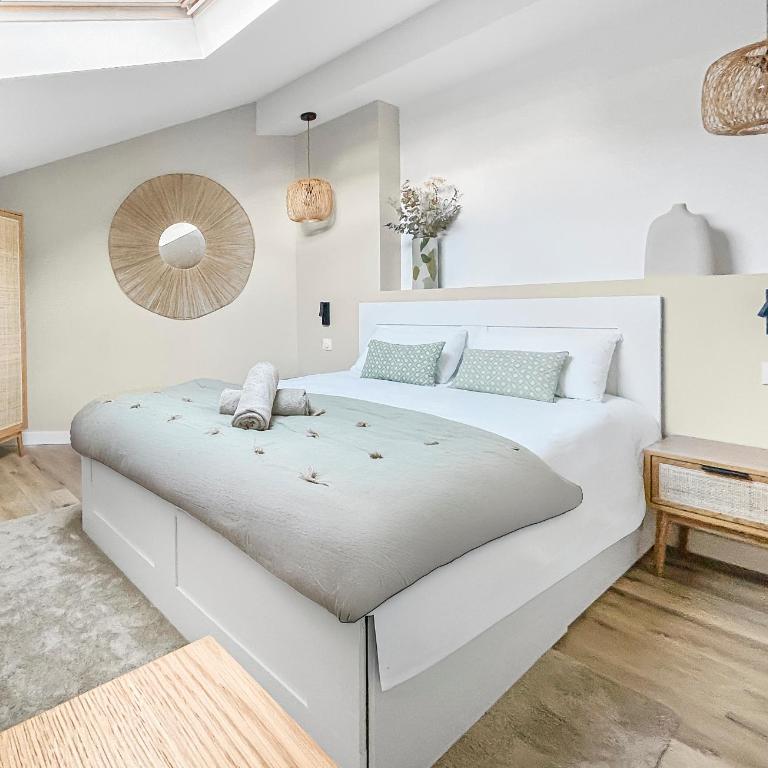T3 moderne avec terrasse, piscine et parking privé - Two-Bedroom Apartment - 23
