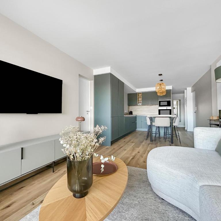T3 moderne avec terrasse, piscine et parking privé - Two-Bedroom Apartment - 4