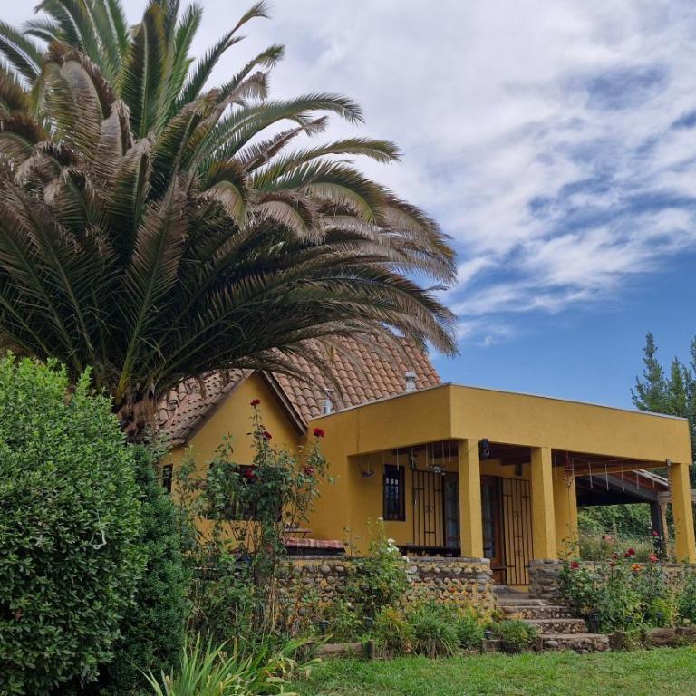 Hermosa casa de campo - Three-Bedroom House - 1