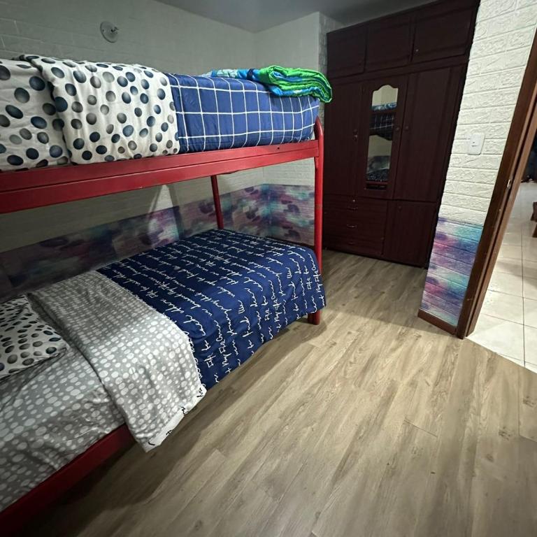 Departamento céntrico en Baños de Agua Santa - Three-Bedroom Apartment - 9