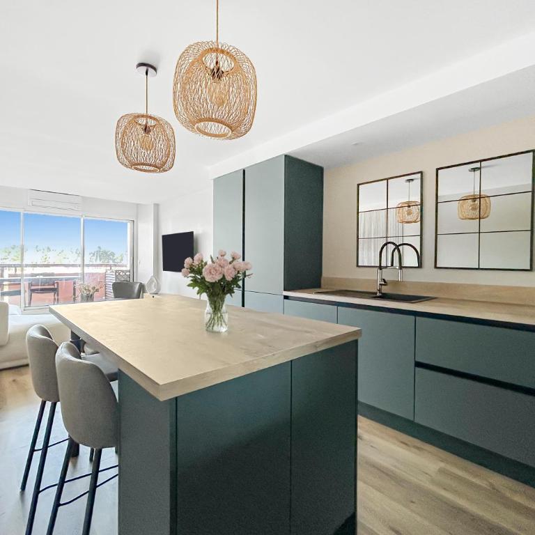 T3 moderne avec terrasse, piscine et parking privé - Two-Bedroom Apartment - 16