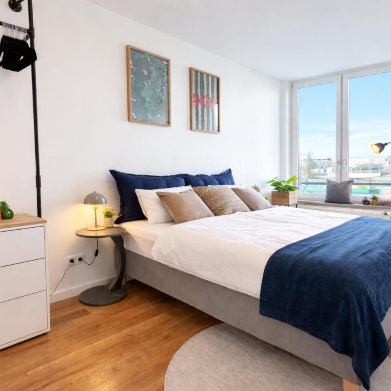 BeckHomes Munich, Stylish, central & modern 3BR Apartment up to 7 Pax - Appartamento con 3 Camere da Letto - 1
