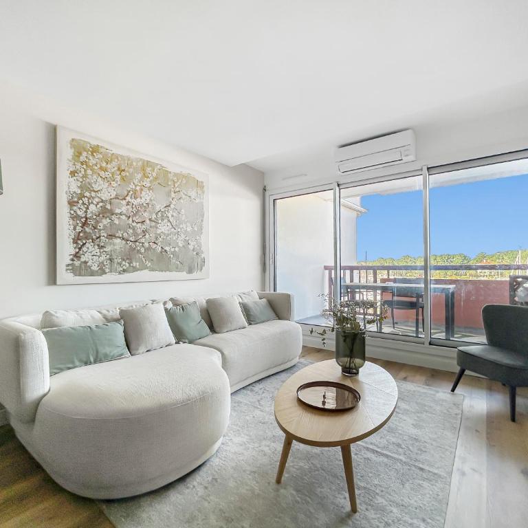 T3 moderne avec terrasse, piscine et parking privé - Two-Bedroom Apartment - 10