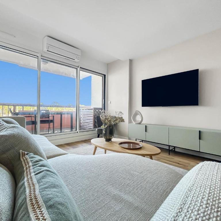 T3 moderne avec terrasse, piscine et parking privé - Two-Bedroom Apartment - 7