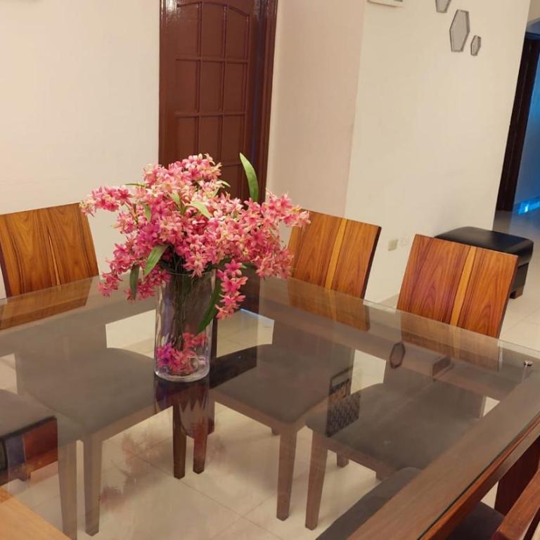 Hermoso y amplio departamento para familia o grupo - Three-Bedroom Apartment - 6