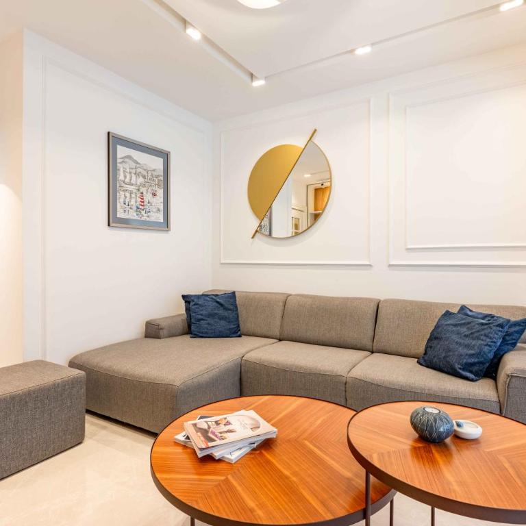 Kotor Lux apartments and rooms - Apartman sa 2 Spavaće Sobe, Terasom i Pogledom na More - 7