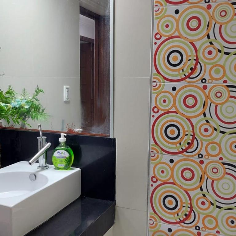 Hermoso y amplio departamento para familia o grupo - Three-Bedroom Apartment - 30