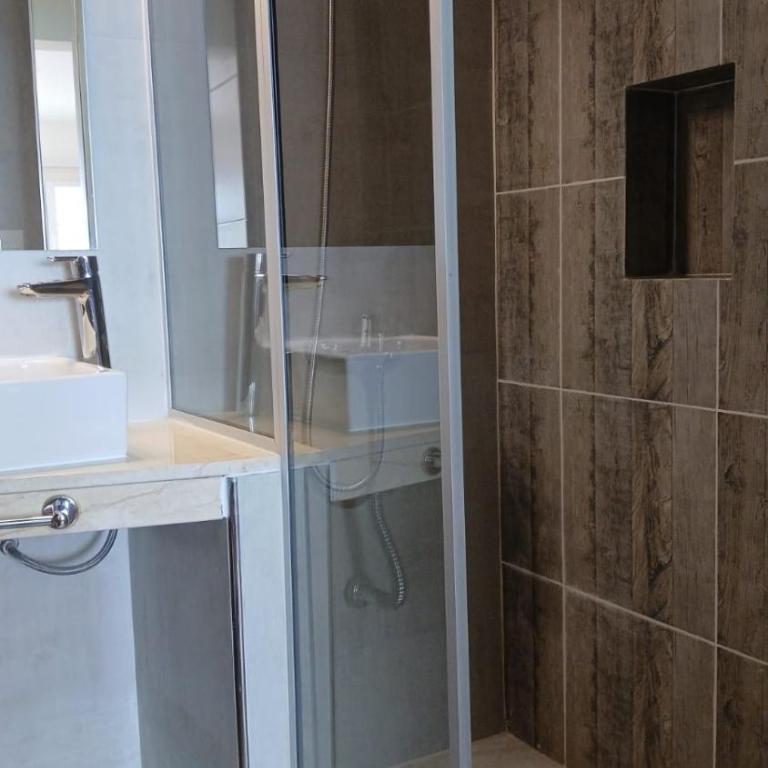 En Madryn playa y pileta - Apartamento de 1 dormitorio - 2