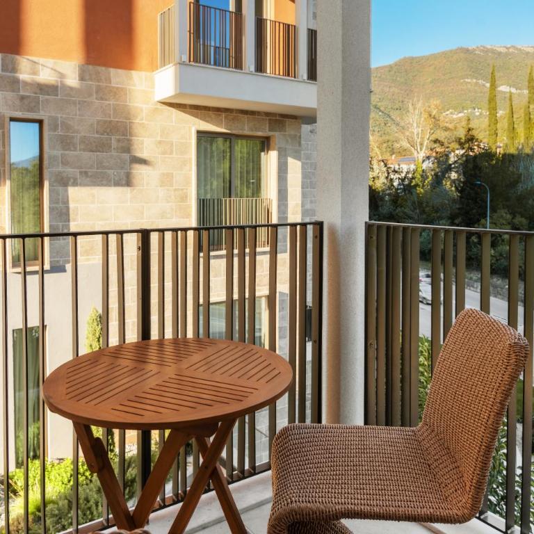 Boka Place Porto Montenegro Luxury apartments-Sea View with FREE garage - Studio with Garden View - 5