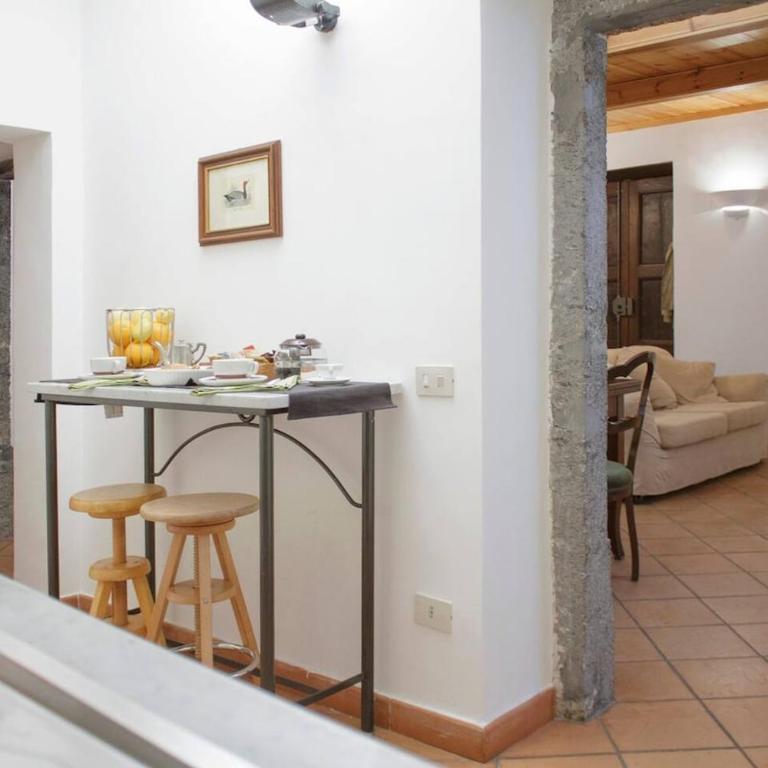 Finestra sul cortile - Appartamento con 1 Camera da Letto - 2