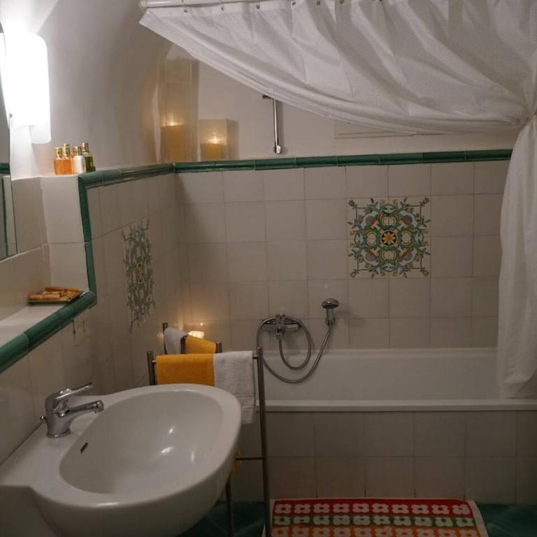 Finestra sul cortile - Appartamento con 1 Camera da Letto - 3