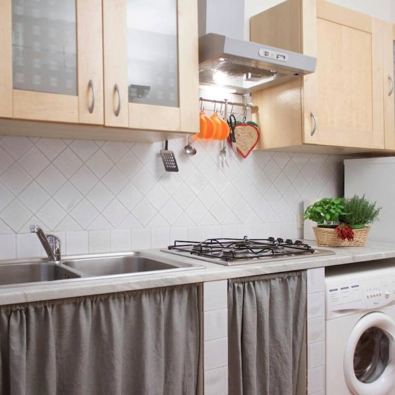 Finestra sul cortile - Appartamento con 1 Camera da Letto - 16