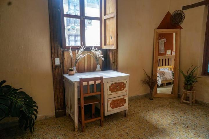 Co404 San Cristobal - Coliving Coworking - Large Double Room - 3