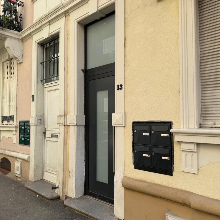 Appart Cocooning 6 Personnes Hyper Centre Mulhouse - Parking Gratuit - Apartment mit 2 Schlafzimmern - 34