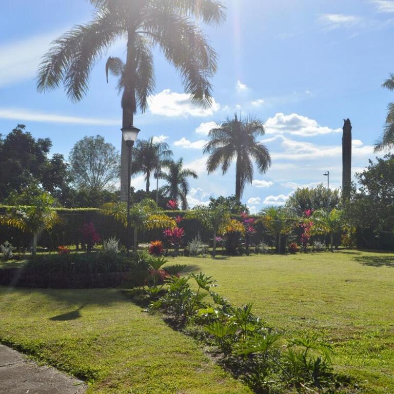 Finca Los Guaduales Exclusive Private Pool - Four-Bedroom House - 22
