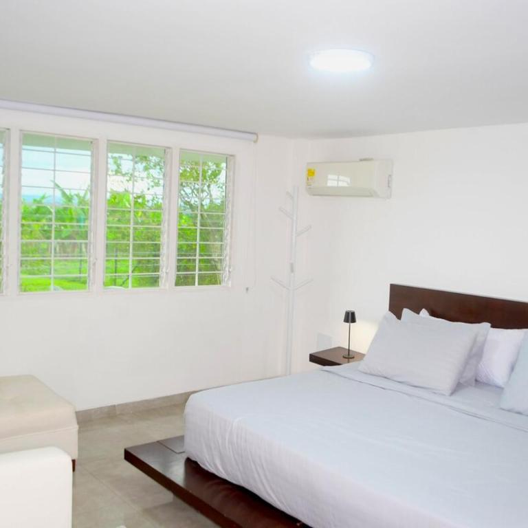 Finca Los Guaduales Exclusive Private Pool - Four-Bedroom House - 26