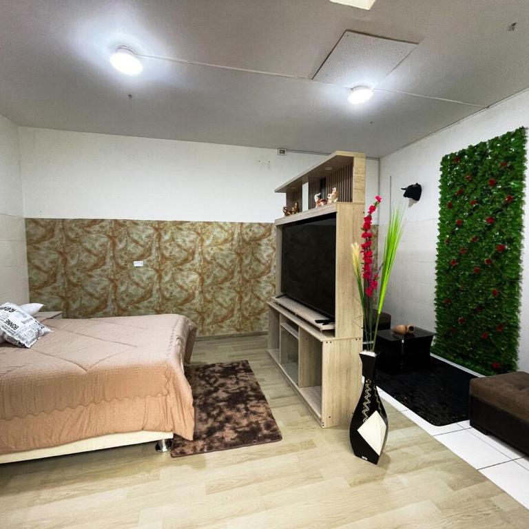 San Lazaro Up - One-Bedroom Apartment - 3