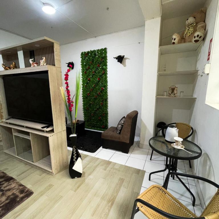 San Lazaro Up - One-Bedroom Apartment - 6