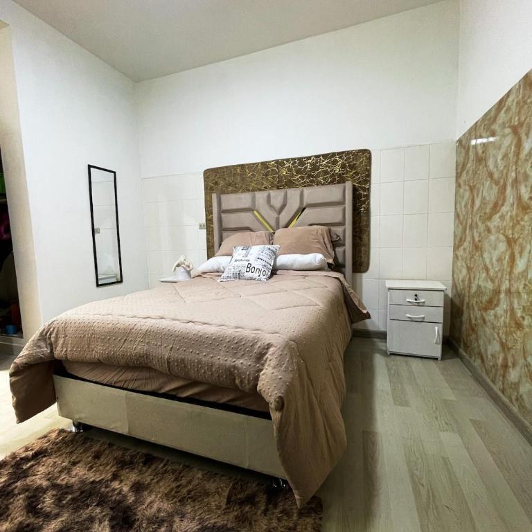 San Lazaro Up - One-Bedroom Apartment - 17