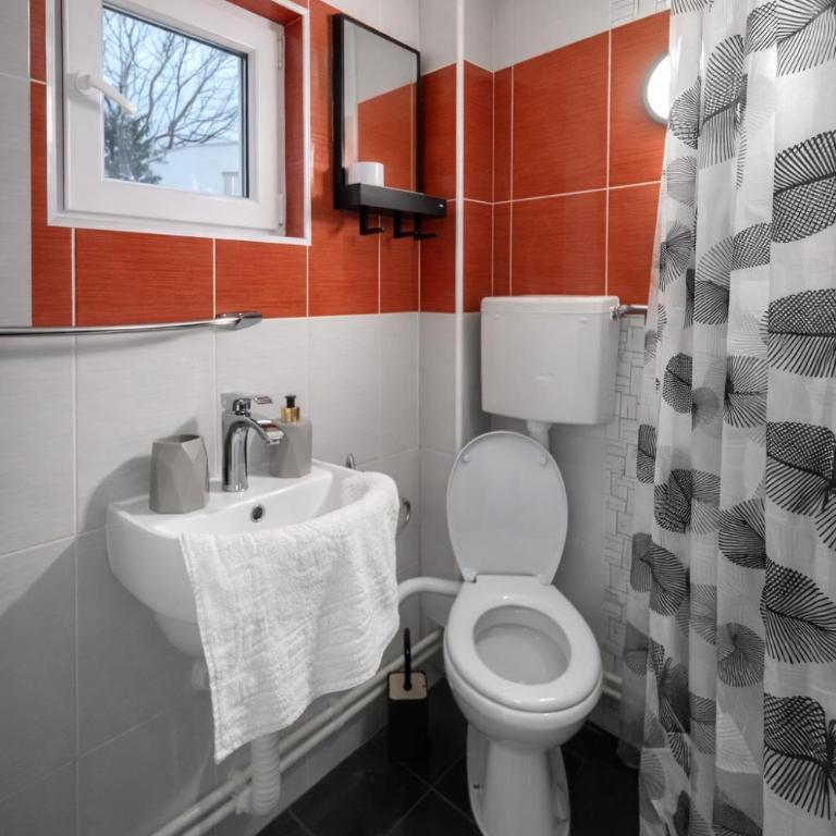 Nilton Apartmans - One-Bedroom Apartment - 22