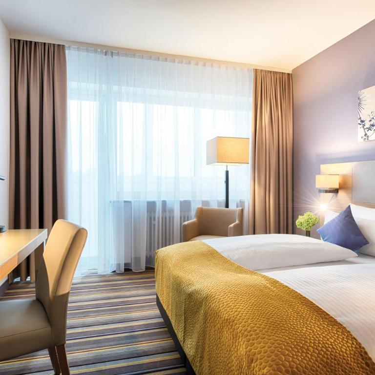 Leonardo Hotel Munich City North - Superior Triple Room - 3