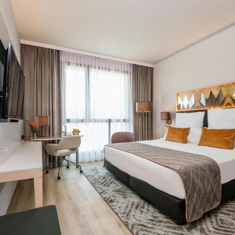 Leonardo Royal Hotel Barcelona Fira - Double or Twin Room - 1