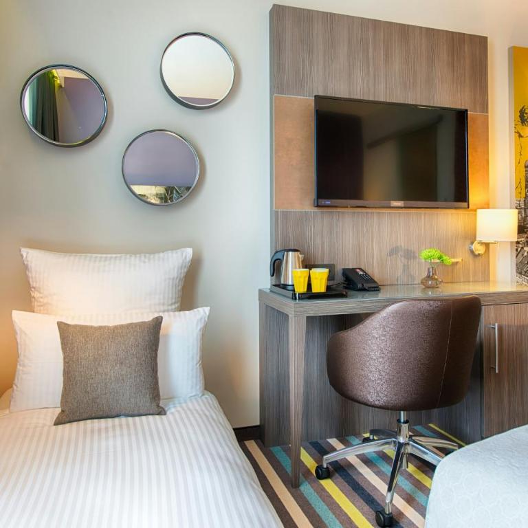 Leonardo Hotel Munich City East - Comfort Triple Room - 4