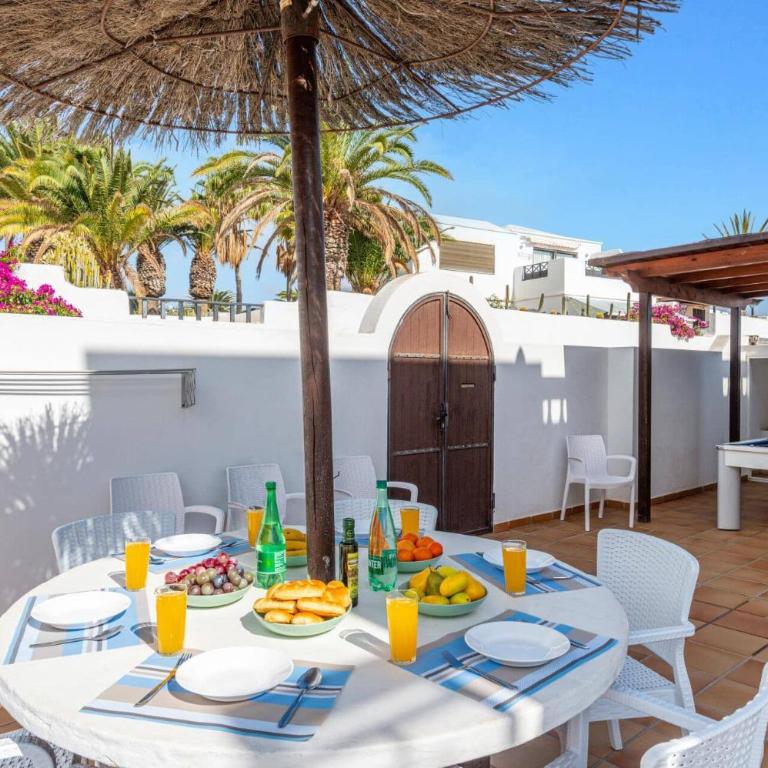Villa Castillo by Villa Plus - Villa - 7