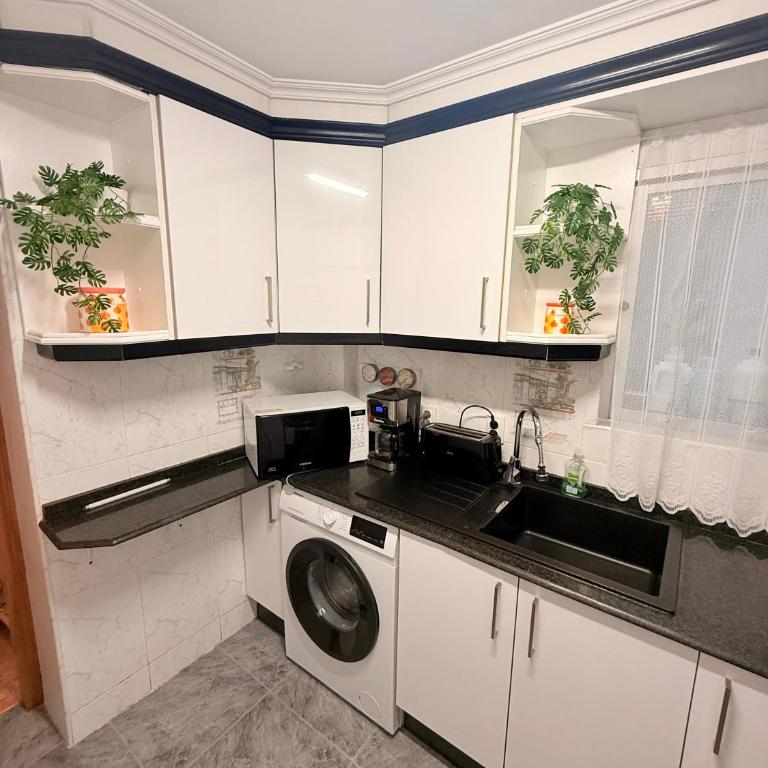 Apartamento de temporada en Malvarrosa Vacaciones largas Long Stay desde 11 noches - Three-Bedroom Apartment - 22