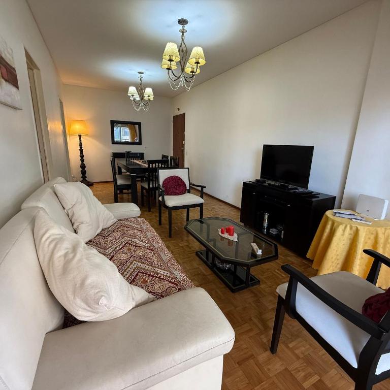 Comfortable and bright apartment on Av. Rivadavia - Apartamento - 1