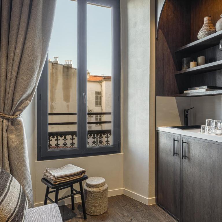 Wabi-Sabi Hôtel Lorrain - Chambre Double Deluxe avec Balcon - 3