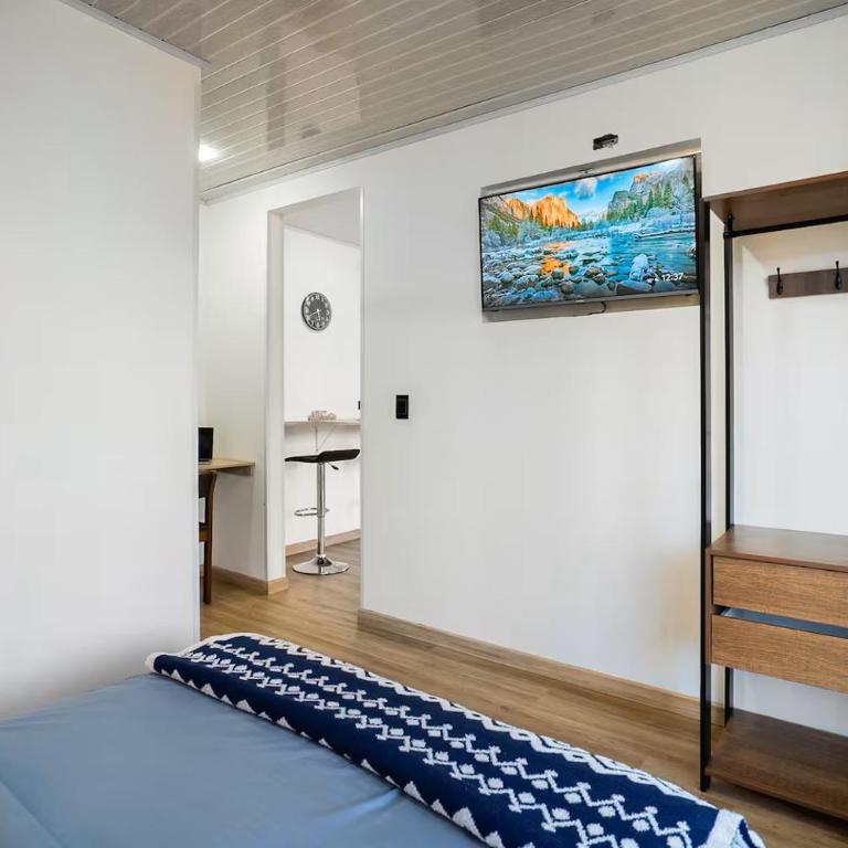 Hotel apartasuite Chía Wifi rapido y Netflix 2do Piso - One-Bedroom Apartment - 7