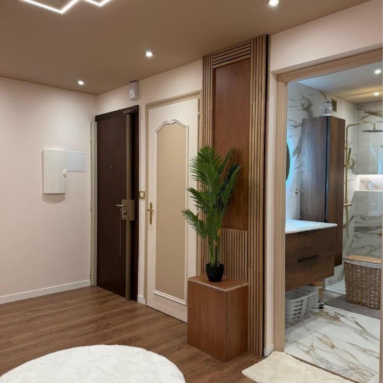Résidence Immo Milano - Appartement 3 Chambres - Vue sur Lac - 12