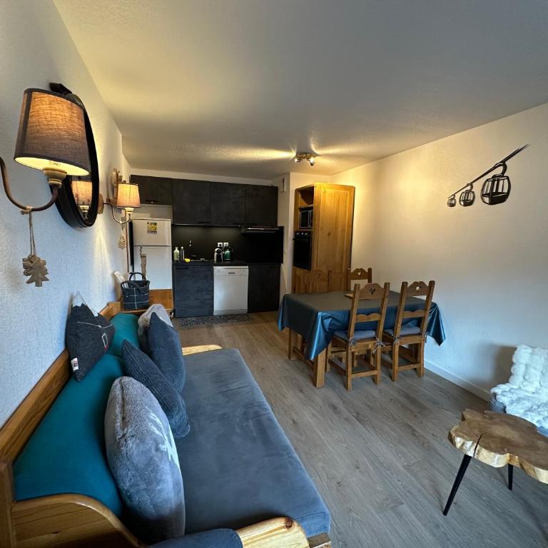 Grand Panorama T2 avec piscine aux pieds des télécabines - Appartement - 15