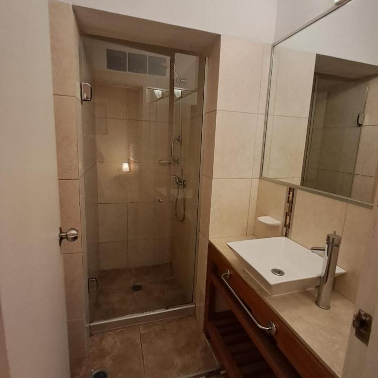 Le Vrero Boutique Hotel - Double Room with Private Bathroom - 5