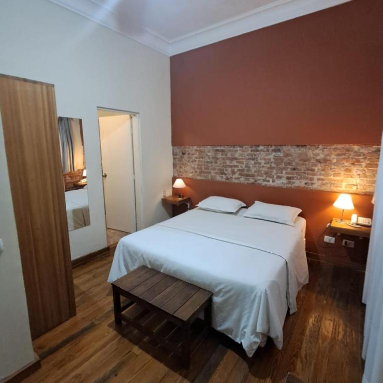 Le Vrero Boutique Hotel - Double Room with Private Bathroom - 2