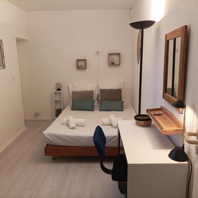 Camille, quiet, historic center of La Rochelle - Apartamento de 2 dormitorios - 9