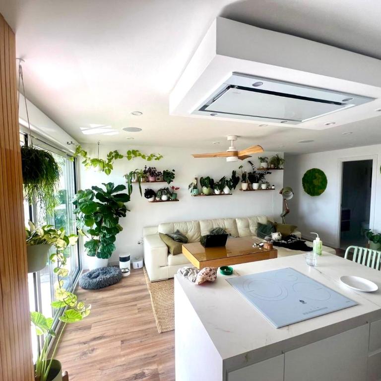 Apartamento tranquilo y luminoso junto al mar - Two-Bedroom Apartment with Balcony and Sea View - 5