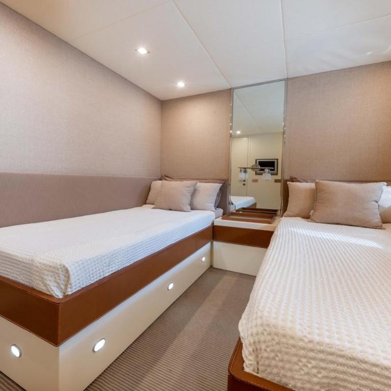 Yacht Mangusta - Mobile Home - 5