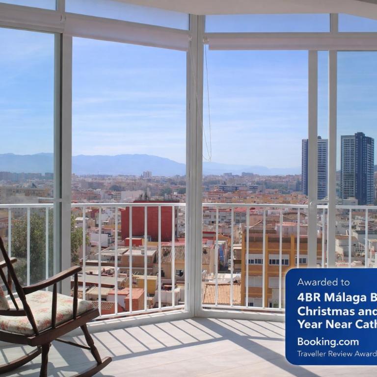 4BR Malaga Centro Semana Santa Summer AC Every Room TR Award 2026 - Apartamento de 4 dormitorios con balcón - 2