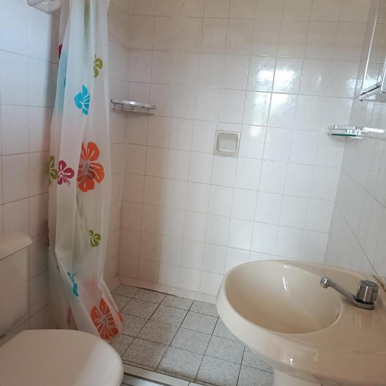 Casa independiente céntrica - Three-Bedroom Home - 5
