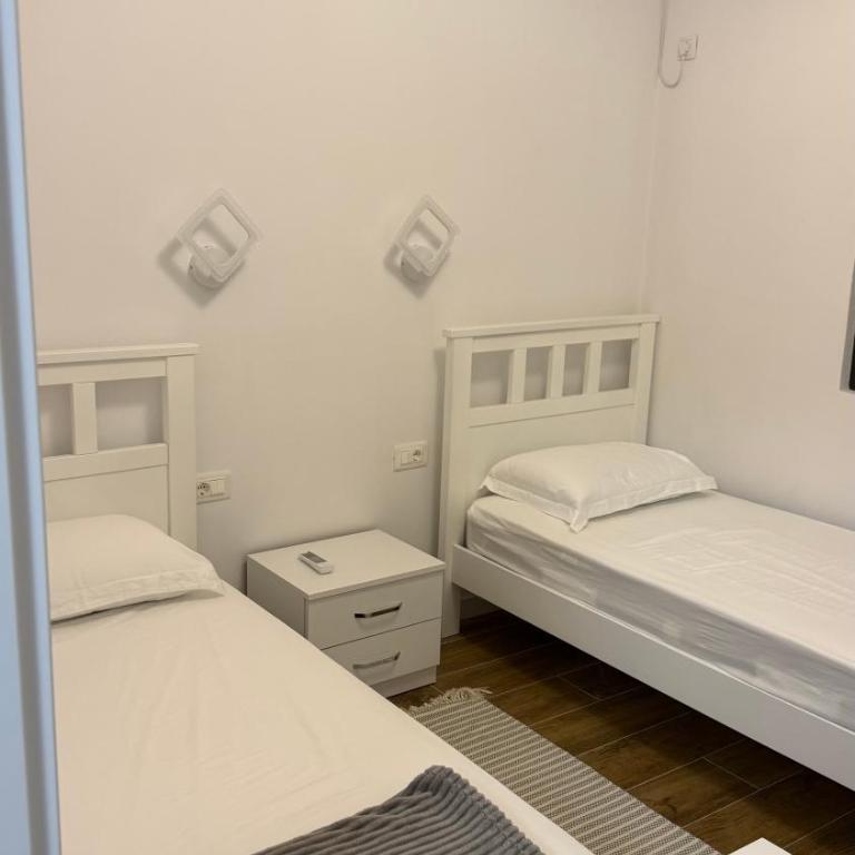 Morea Apartments - Apartman s 2 Spavaće Sobe sa Balkonom i Terasom - 8