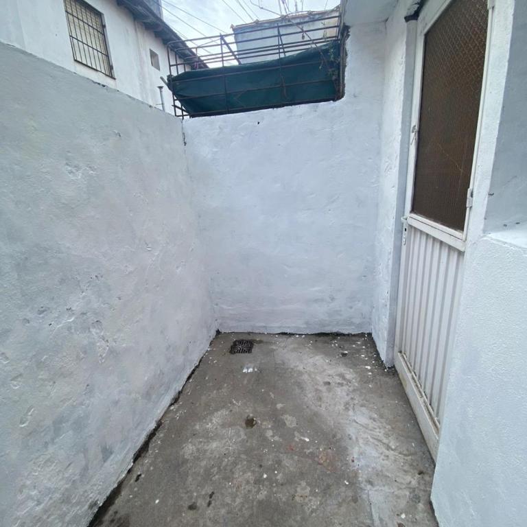 Departamento semicentrico - Apartamento de 1 dormitorio - 2