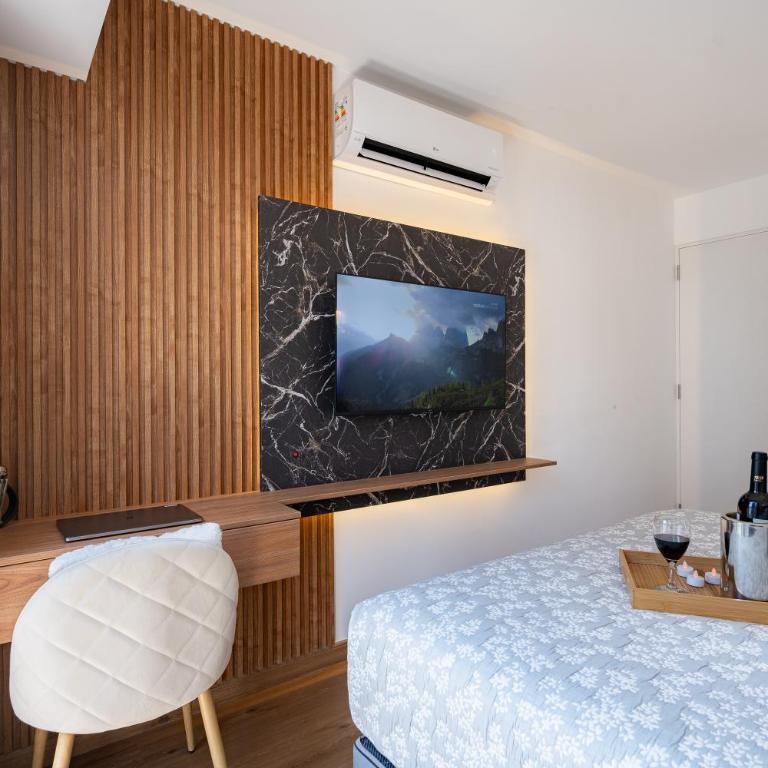 All San Isidro Apartments by Vibrant - One-Bedroom Apartment with Balcony and City View - 20
